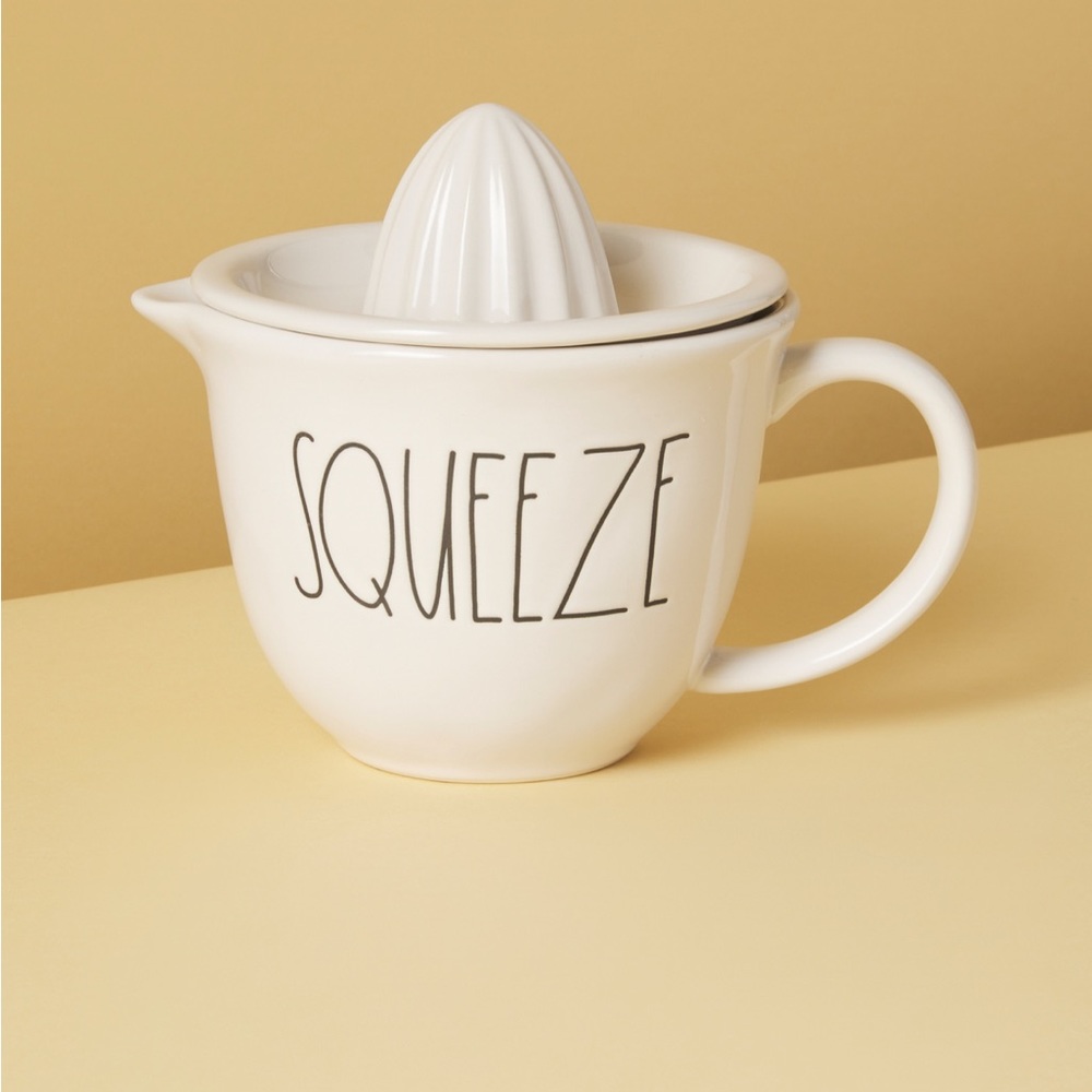 Rae Dunn SQUEEZE Citrus Juicer